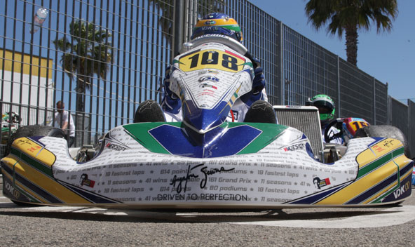 Nicolas-Gonzales-en-hommage-a-Senna-3