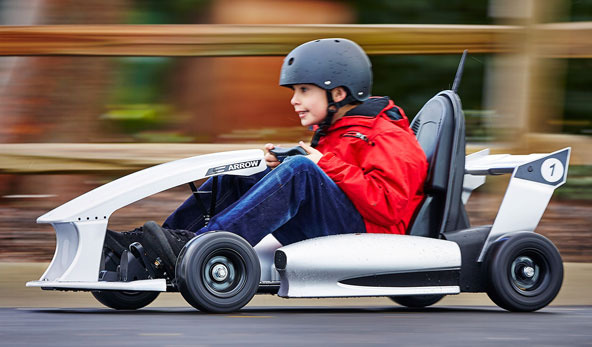 Un kart électrique pour enfants avec GPS et WiFi