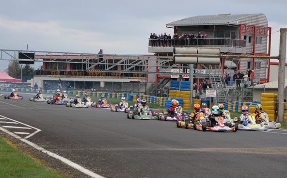 Le Trophée Oscar Petit à Varennes en plein été !