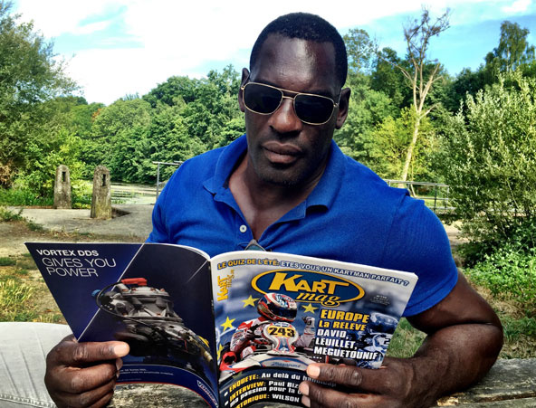 Boxe Thai, Kickboxing et… découverte de Kart Mag !