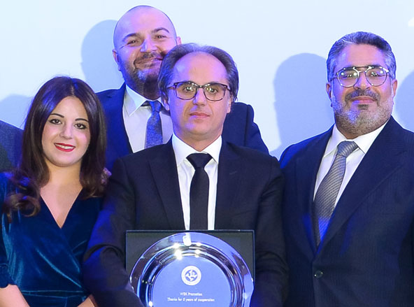 Lors du récent gala de la CIK-FIA, Luca De Donno (ici au centre) a reçu un prix spécial pour sa collaboration de 2013 à 2017