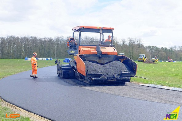 Les photos du nouveau bitume d’Essay-Aunay les Bois