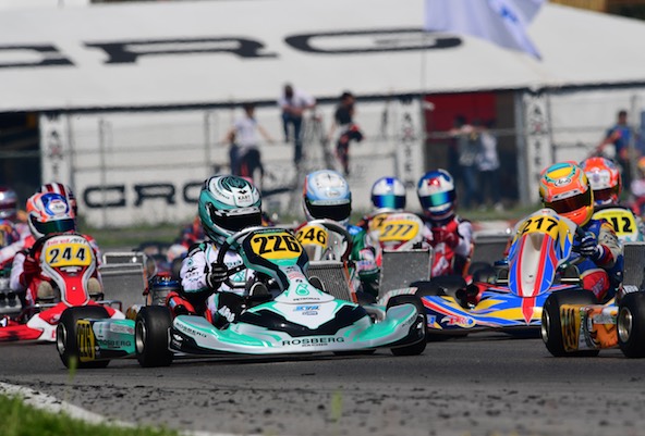Taylor Barnard, avec la combinaison et la déco du nouveau team Rosberg Racing, pour le moment intégré à la structure de Dino Chiesa (KR Motorsport)