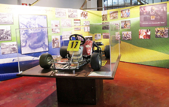 Une exposition sur Ayrton Senna pendant le Trophee de l Industrie