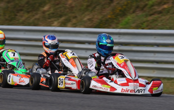 Le nassau panel OTK sur d’autres châssis en Long Circuit