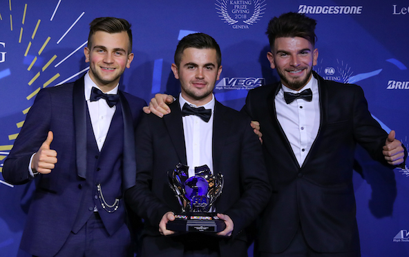 Les Champions d'Endurance FIA Karting ont été récompensés. Envoyé par Sodikart au Brésil, Bas Lammers est manquant. Tom Joyner, Alessandro Irlando et Anthony Abbasse sont sur la photo.