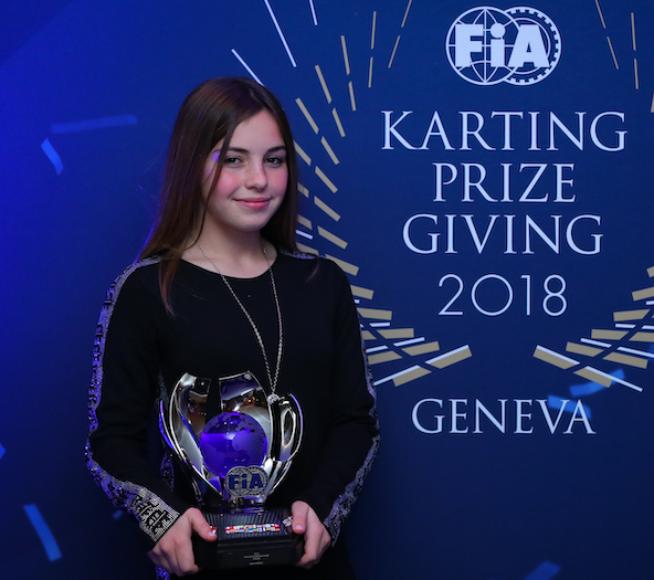 La Russe Ksenia Pkoenix a reçu la récompense de la Commission FIA “Femmes dans le Sport Automobile“ pour avoir réalisé la meilleure performance féminine dans le Trophée Académie FIA Karting 2018.