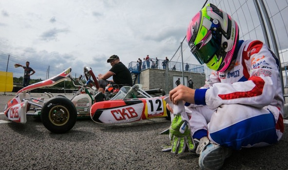 Championne de France, Léonie Claude met le kart entre parenthèses