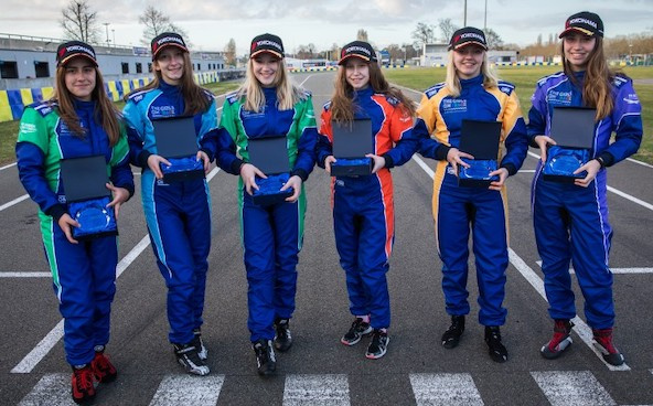 6 filles sélectionnées par la FIA lors de la finale au Mans