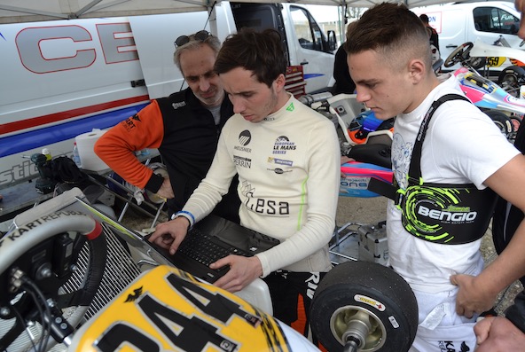 Petit programme karting parallèlement à ses courses en automobile pour Jules Roussel, qui coache ici Anthony Panis dans le team CBK / KR France