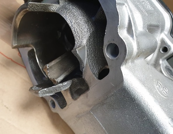 Vu sur Facebook: Moteurs à explosion !