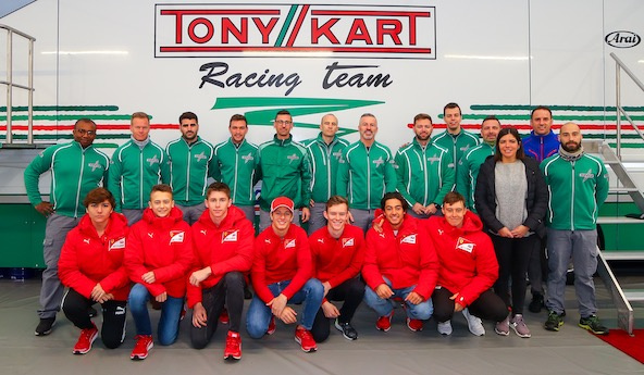 Sept espoirs de la Ferrari Academy à Lonato avec Tony Kart