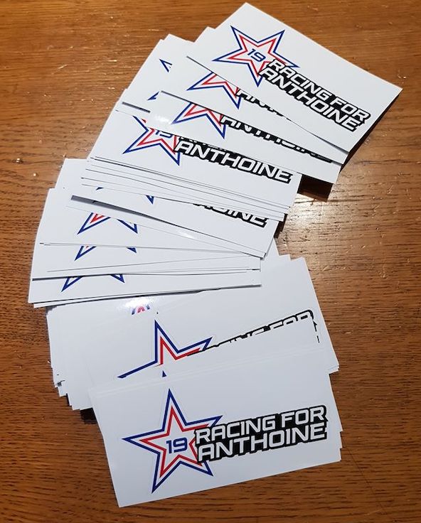 Autocollant offert gracieusement lors de la prochaine épreuve du Championnat de Ligue Bretagne-Pays de Loire