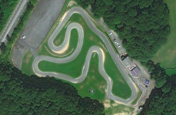 Le plaisir de rouler, simplement, au circuit du Parc, à Pers, à Caen, etc.