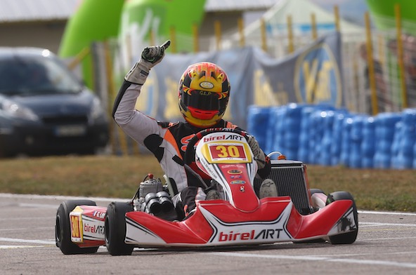 Trophée Kartmag: Gillian Lay impérial en KZ