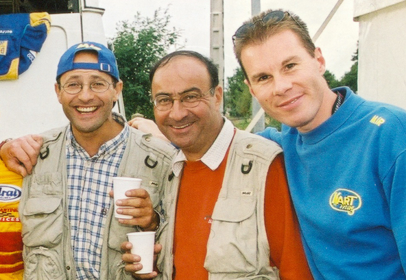Photographe de Kart Mag, Joël Gaboriaud est ici encadré de Jacky Foulatier (à g.) et Renaud Didier sur cette image datant de près de 20 ans...