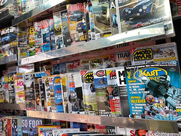 Les librairies considérées comme “commerces essentiels”. Foncez…