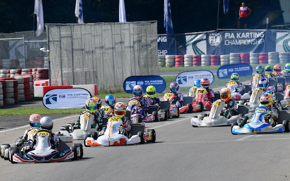 Les talentueux Etats-Unien Ugo Ugochukwu (202) et Britannique Arvid Lindblad (206) continueront de s'affronter au volant de leur KR-IAME, mais cette fois en OK