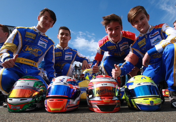 Vice-Champion F3 et pressenti pour la F1 dans un avenir proche, Théo Pourchaire a gardé un excellent souvenir de sa participation aux 24H. Il est avec ses équipiers Franck Chappard, Reshad De Gerus et Thomas Mialane.