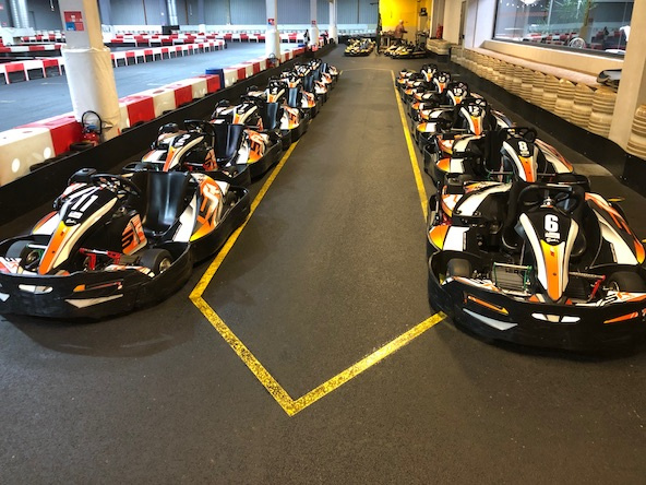 Le circuit indoor Event Kart vend matériels…