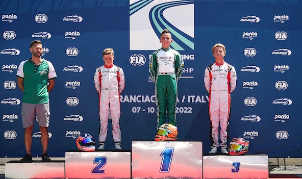 De g. à dr., Drummond, Przyrowski et Khavalkin, avec Marco Ardigo à leurs côtés (Photo Parolin Press / KSP)