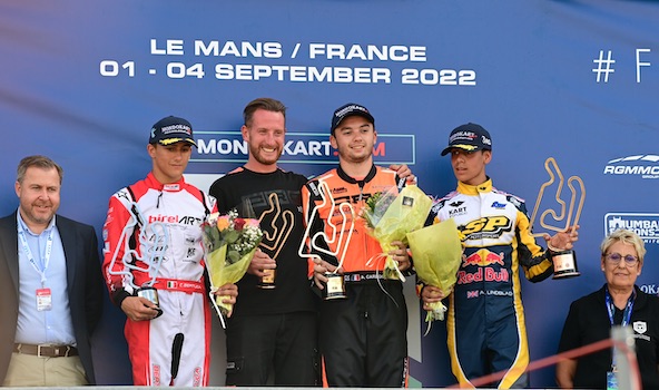 De g. à dr., John Ryan (vice-Président FIA Karting), Cristian Bertuca, Andrea Todisco (team manager CRG), Arthur Carbonnel, Arvid Lindblad et Martine Raynaud (Présidente CNK-FFSA)