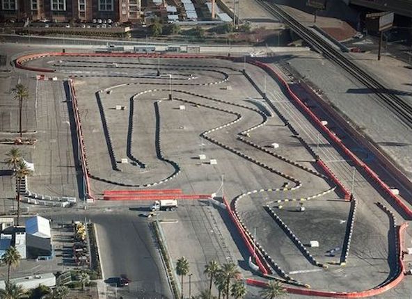Un parking et des TecPro: rien de plus facile pour faire venir 590 pilotes... quand on est à Las Vegas bien sûr !