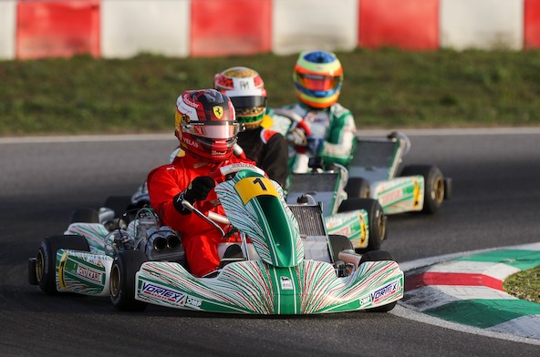 Carlos Sainz prepare sa saison de F1 avec Tony Kart a Franciacorta-2