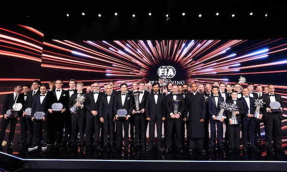 Les trois Champions du Monde de Karting dignement célébrés par la FIA à Bakou