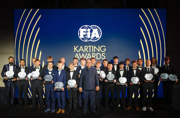 Les champions FIA Karting 2025 honorés au coeur de Paris