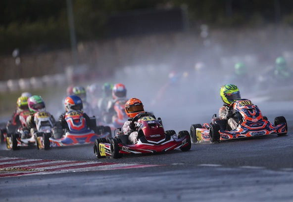 IAME Winter Cup à Valencia: Epreuve interrompue à cause du vent et victoire d’Aaron Bordanova