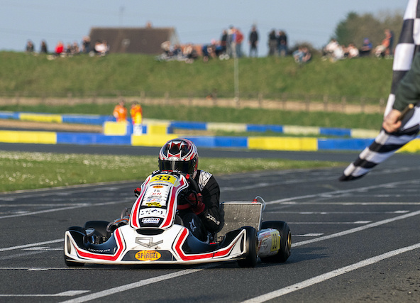 Perfs en KZ2 et des podiums côté Noah/Noa: Sy en Mini 60 et Hipp en DD2