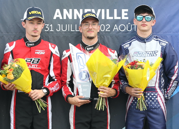 Podium-Senior