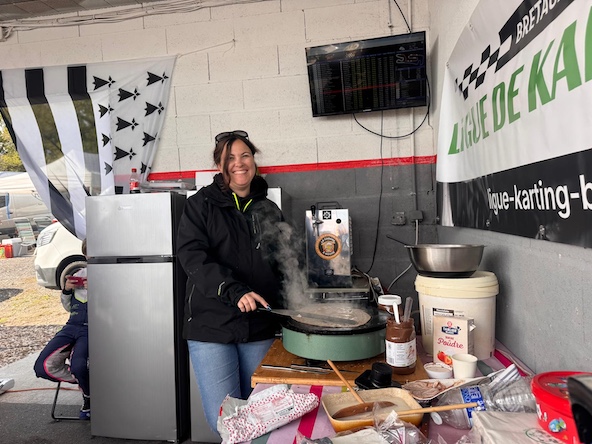 De très bonnes crêpes sur le stand de la Bretagne-Pays de la Loire