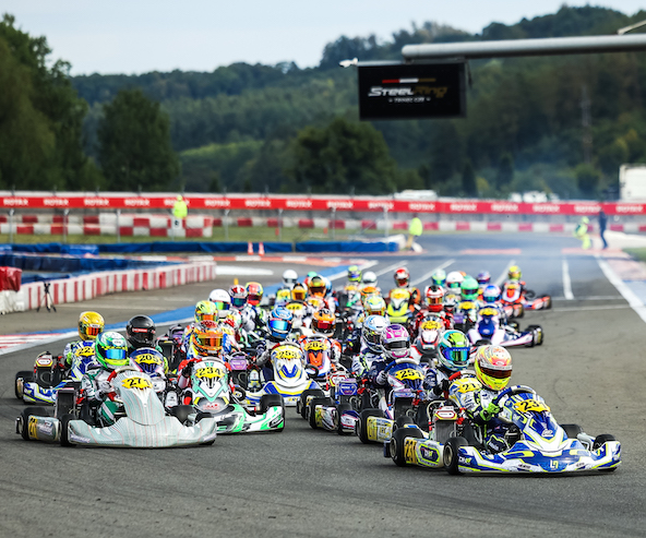 Le peloton du Rotax Junior à Trinec en République Tchèque